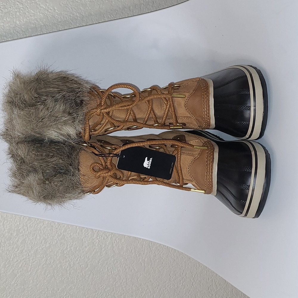 Sorel Caramel Black Waterproof Boots size 9.5 NWT